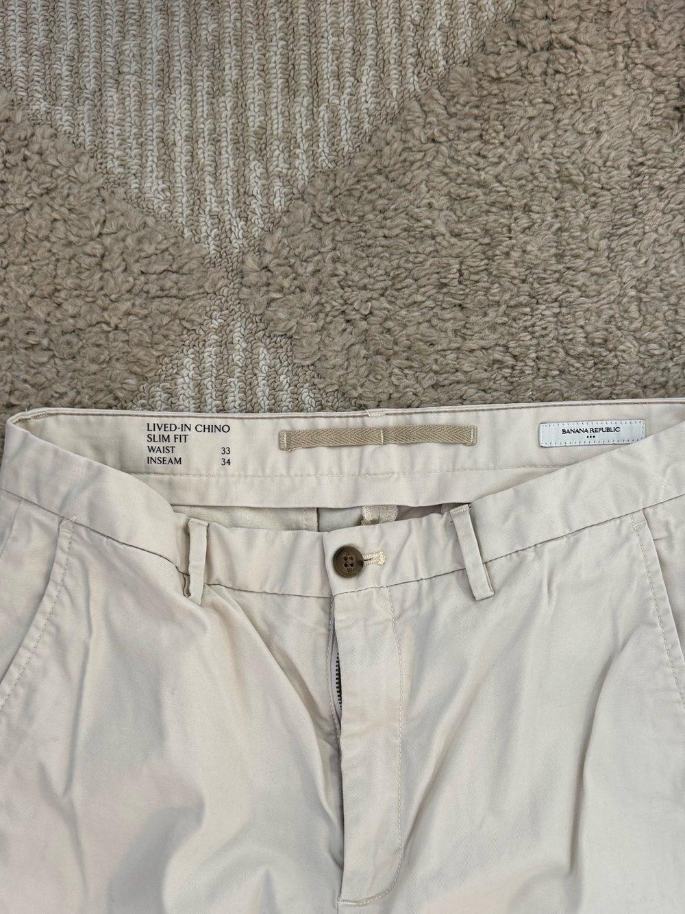 Banana Republic flat front stone khaki pants 33x34